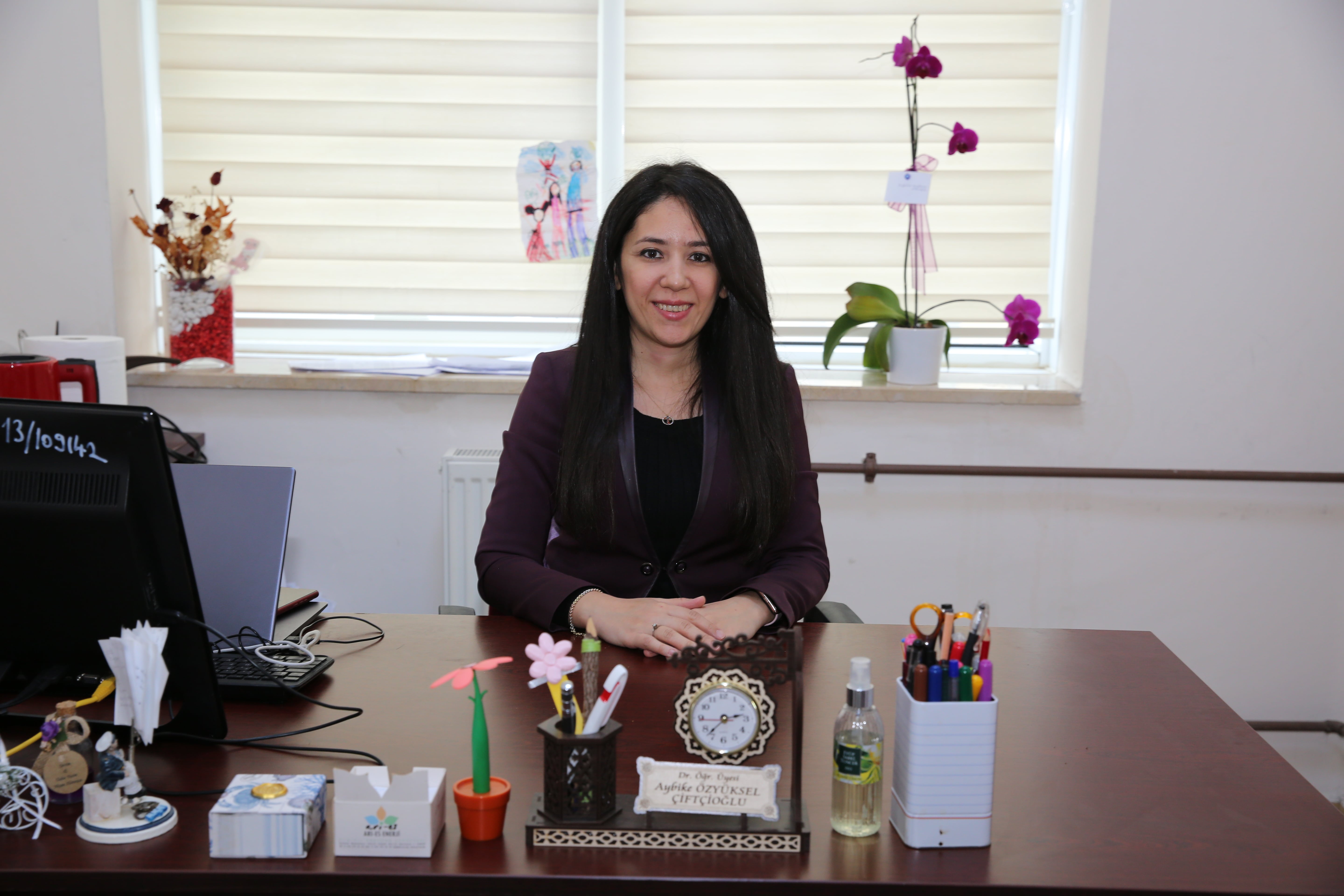 Öğretim Üyesi Resmi